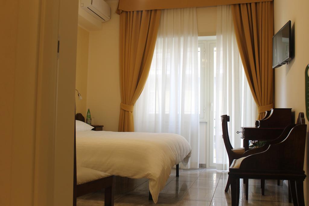 רומא Anice Guesthouse מראה חיצוני תמונה