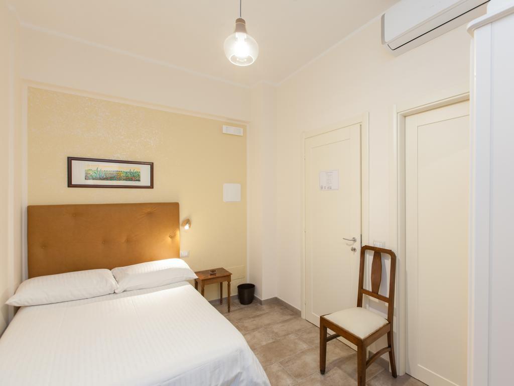 רומא Anice Guesthouse מראה חיצוני תמונה