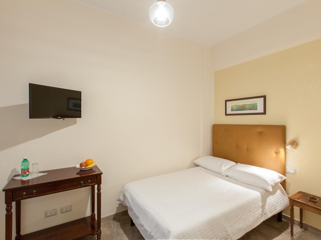 רומא Anice Guesthouse מראה חיצוני תמונה